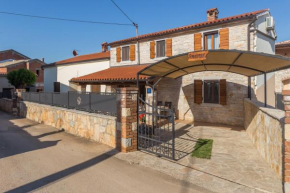 Apartments with a parking space Tar, Porec - 13245